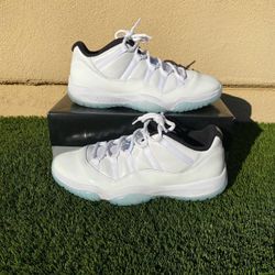 Jordan 11 University Blue