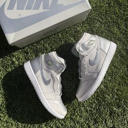 Jordan 1 High Retro Silver/Gray/White Sneakers