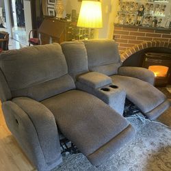 Power Reclining Love Seat