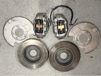 GM Front complete brake set loaded from 26 Cadillac Escalade dealer removed