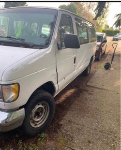 1995 Ford E-150 runs an drives needs work!