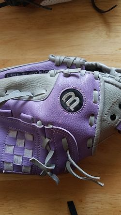 9"Wilson glove