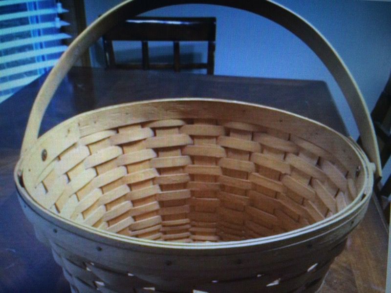 LONGABERGER Basket