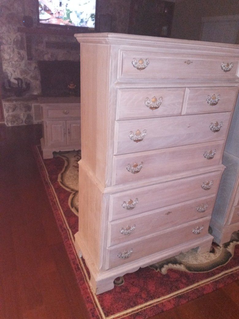 Tall Dresser with end table...(Excellent Condition)