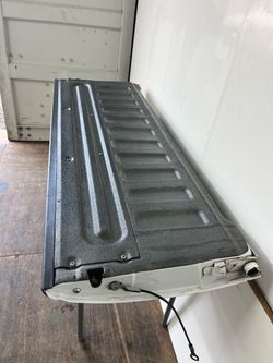 Ford f350  99/2007 tail gate