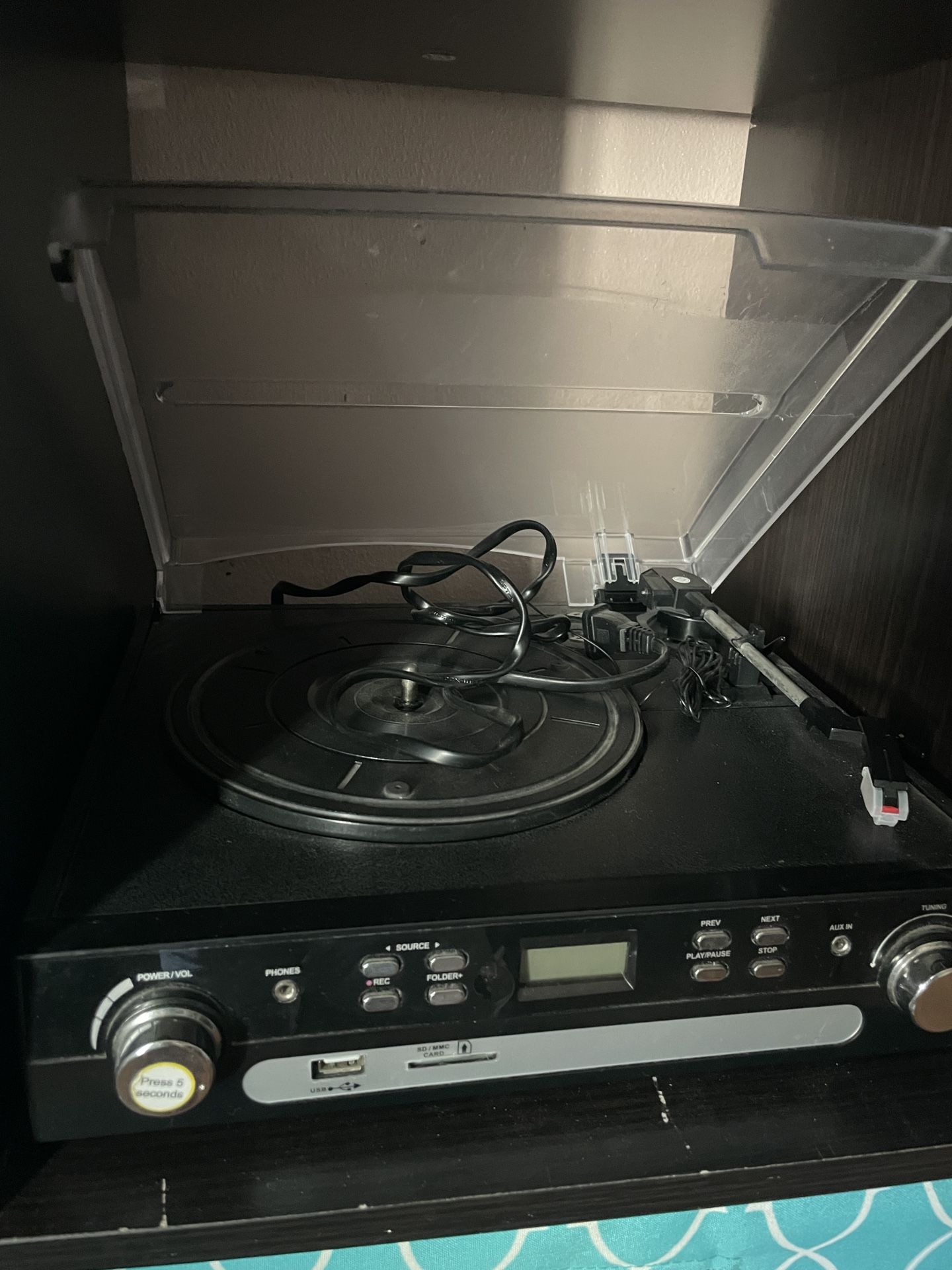 record player (it has bluetooth)