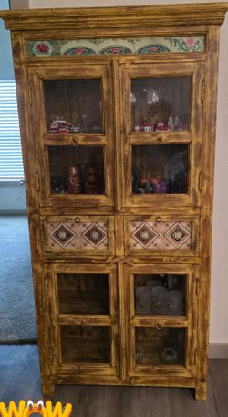 Wood hutch