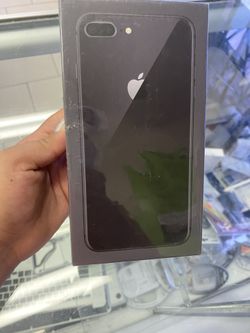 iPhone 8 Plus boost mobile only 128gb