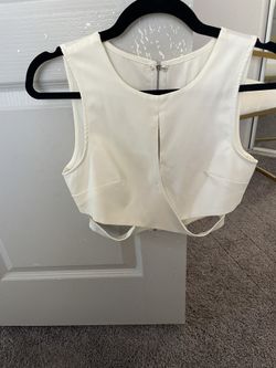 Women’s Ivory Crop Top