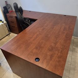 Big L Office Dest with Chair