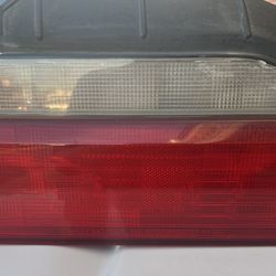 tail light 