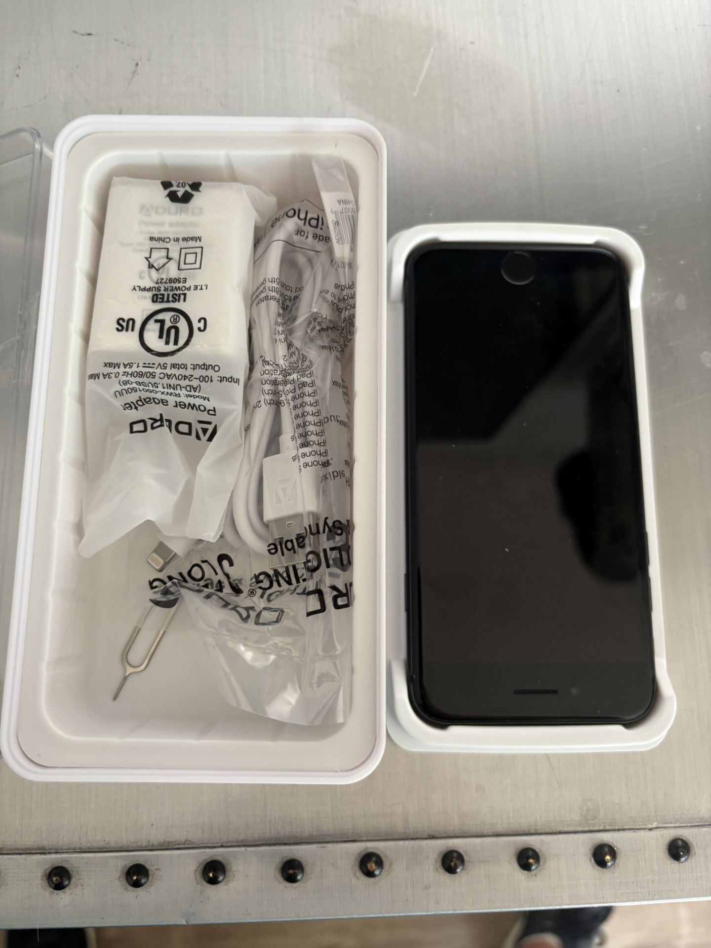 I Phone 8 Unlocked 64gb