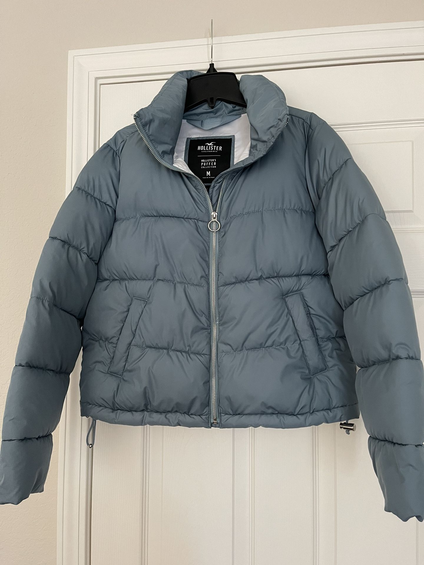 Ladies Hollister Puffer Jacket