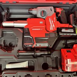 Brand New Milwaukee Cordless Rotary Hammer Kit 2912-22DE