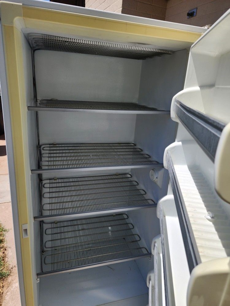 FREEZER