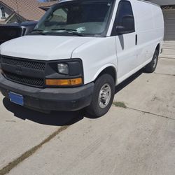 2016 Chevy Express 