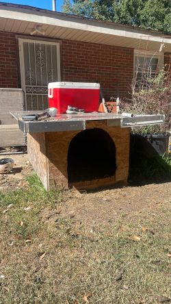 Large/heavy Dog House