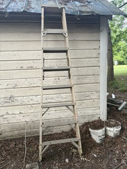 8 foot ladder $85
