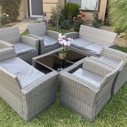 Brand New Outdoor Furniture Set ( In Box) We Offer Same Day Delivery Service 