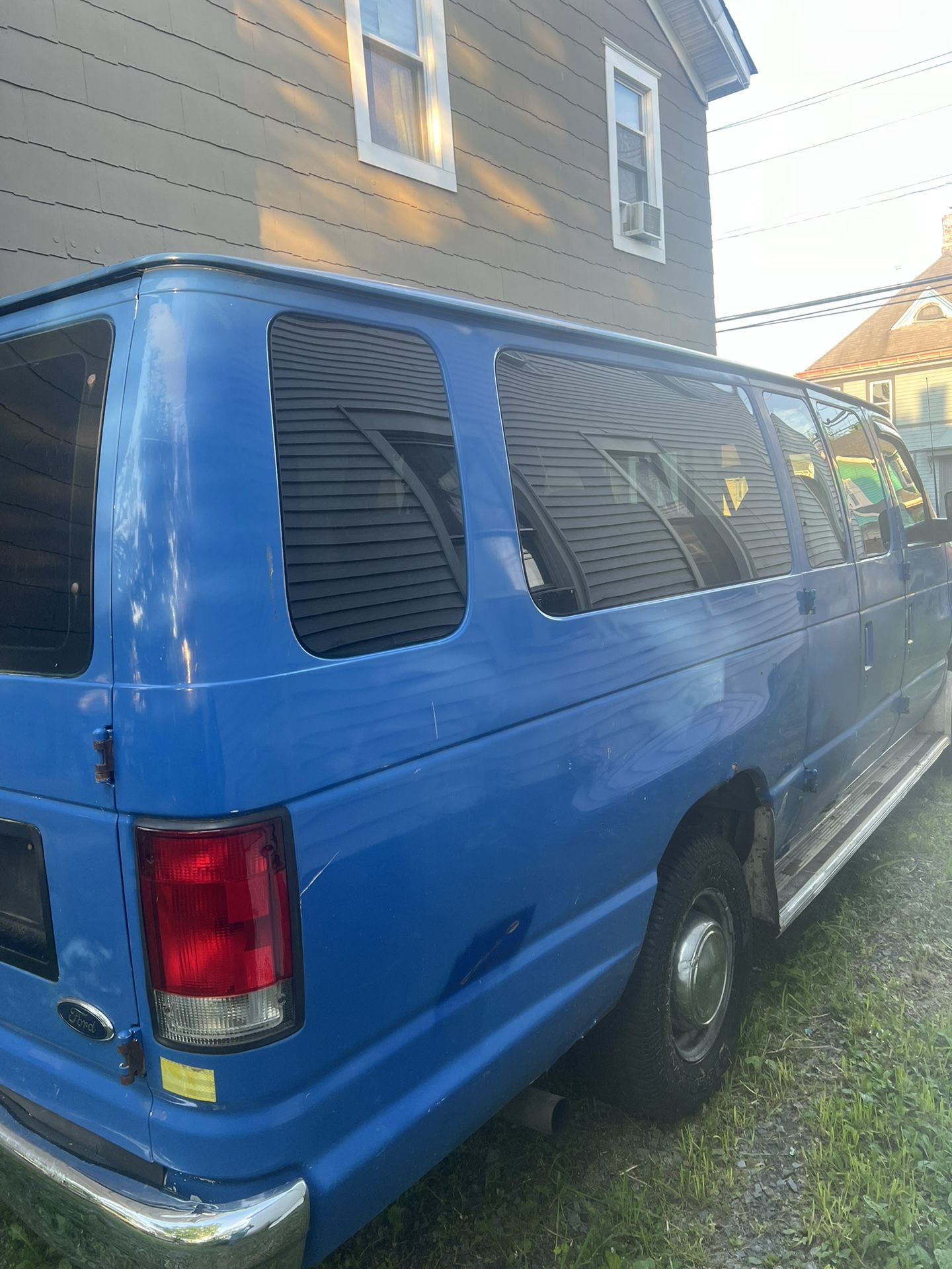 2007 Ford E-350