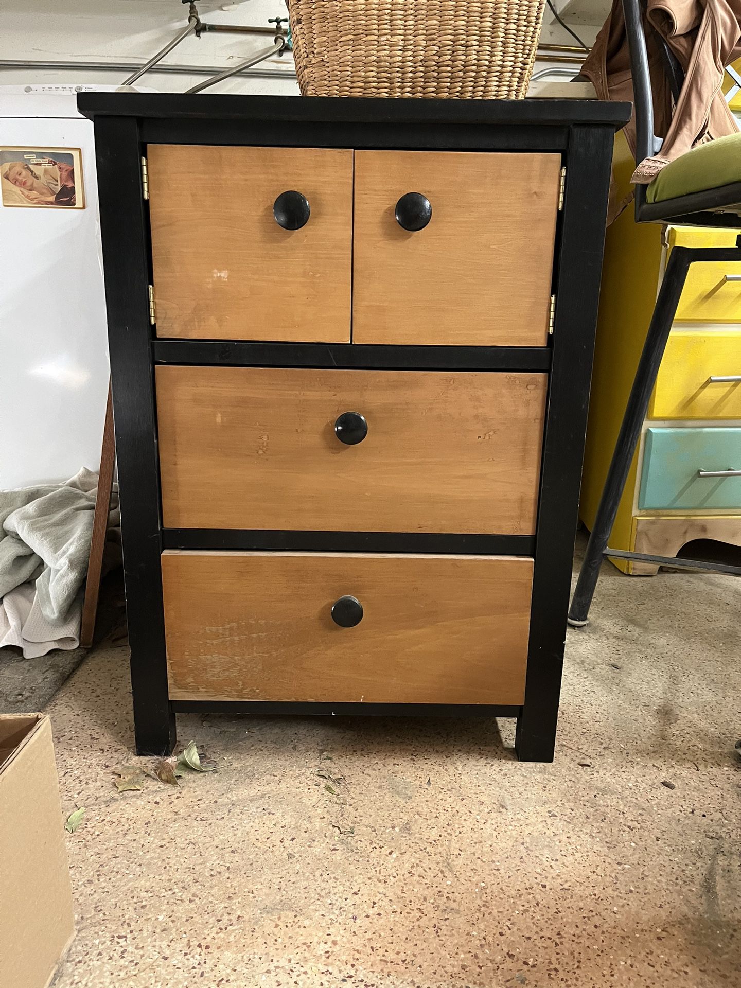 End Table / Night Stand