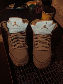 Jordans kids wolf gray size 3youth
