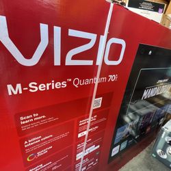 VIZIO m-series quantum 70” TV