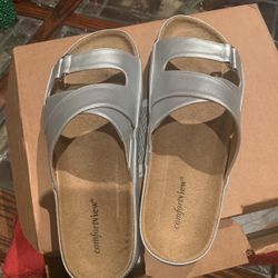 Comfortview Silver Sandals Size 7