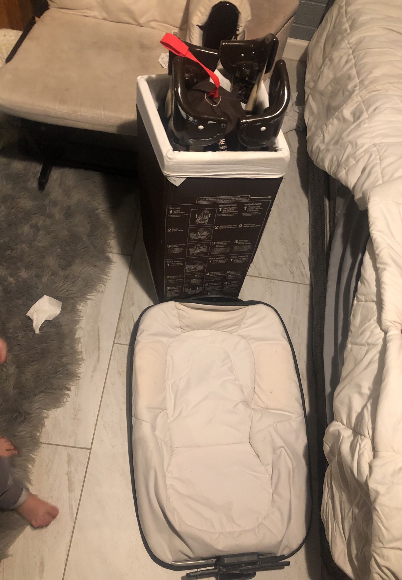 Pack and play with bassinet