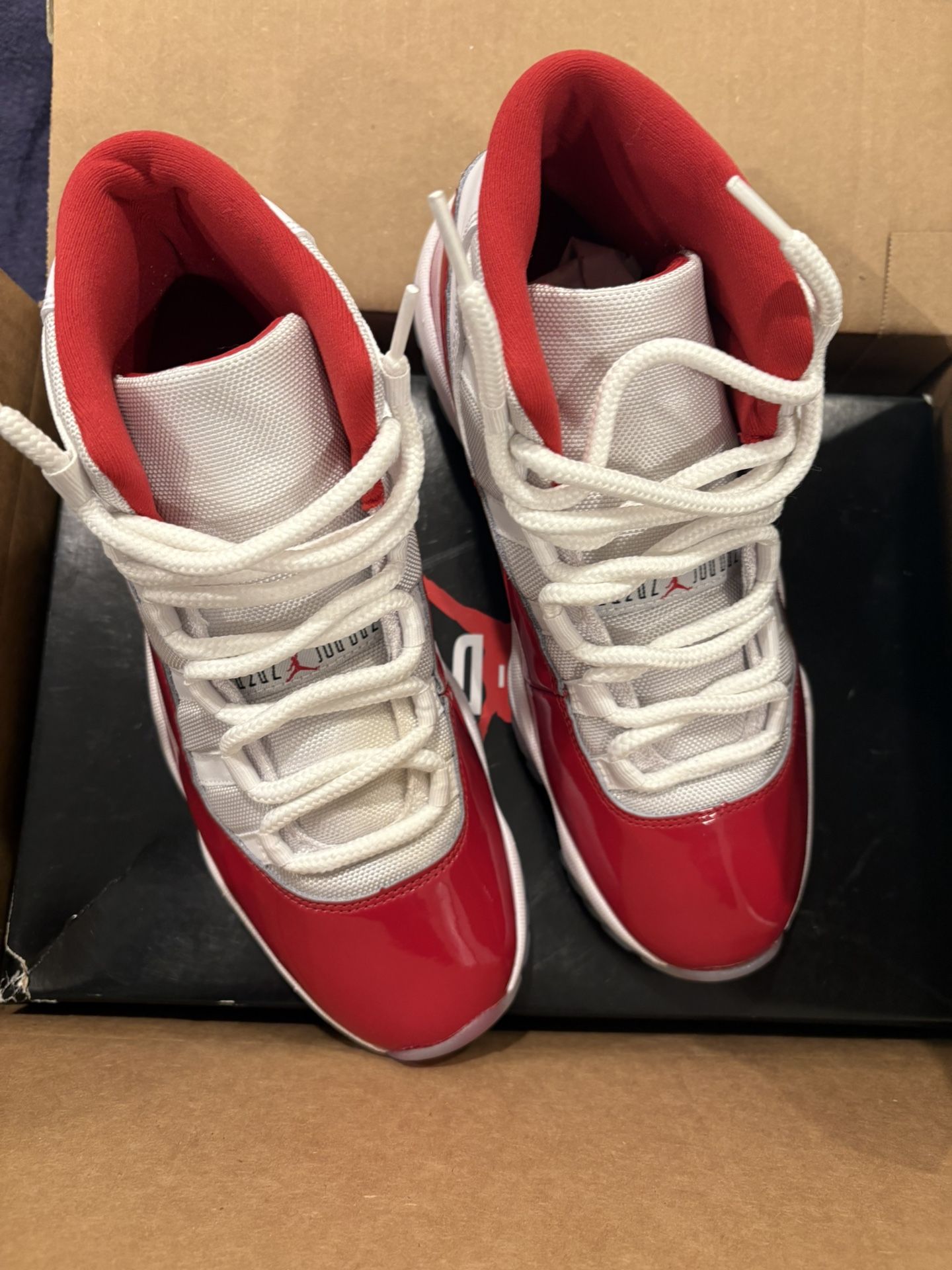 Jordan 4 Retro Cherry red without box