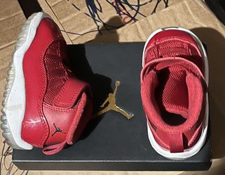 Jordan 11 Retro By Red Size 4c