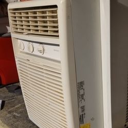 Frigidaire 10000 BTU small window air conditioner
