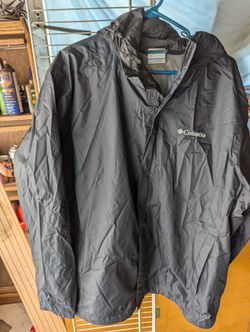Columbia Men's Windbreaker Jacket   XL