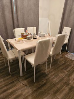 NEW Dining Table Set with 6 Chairs
