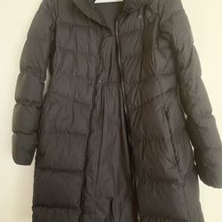 North face Women’s Coat $150