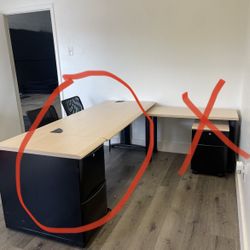 Office desk 