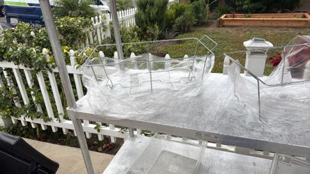 Wire rack trays