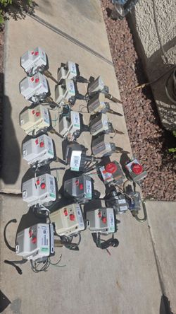 Water heater gas valves control & gas burner.