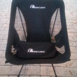 Moon Lence Patio Chair