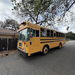1998 blue bird tc2000 low miles!