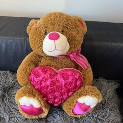 Teddy Bear With Heart/new