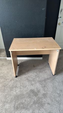Free desk