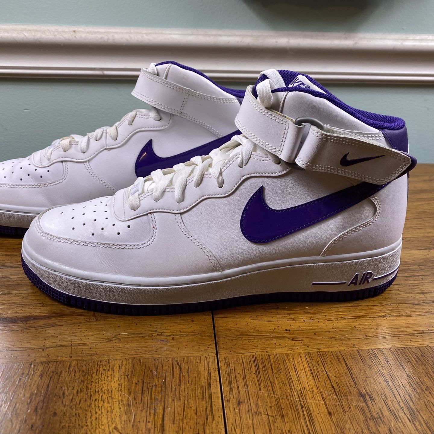 VERY RARE Men s Nike Air Force 1 High Top 07 Court Purple for Sale in Freehold NJ OfferUp