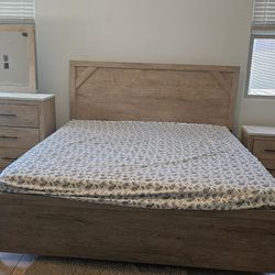 California King Bed set + Dresser with mirror+ side table with drawers