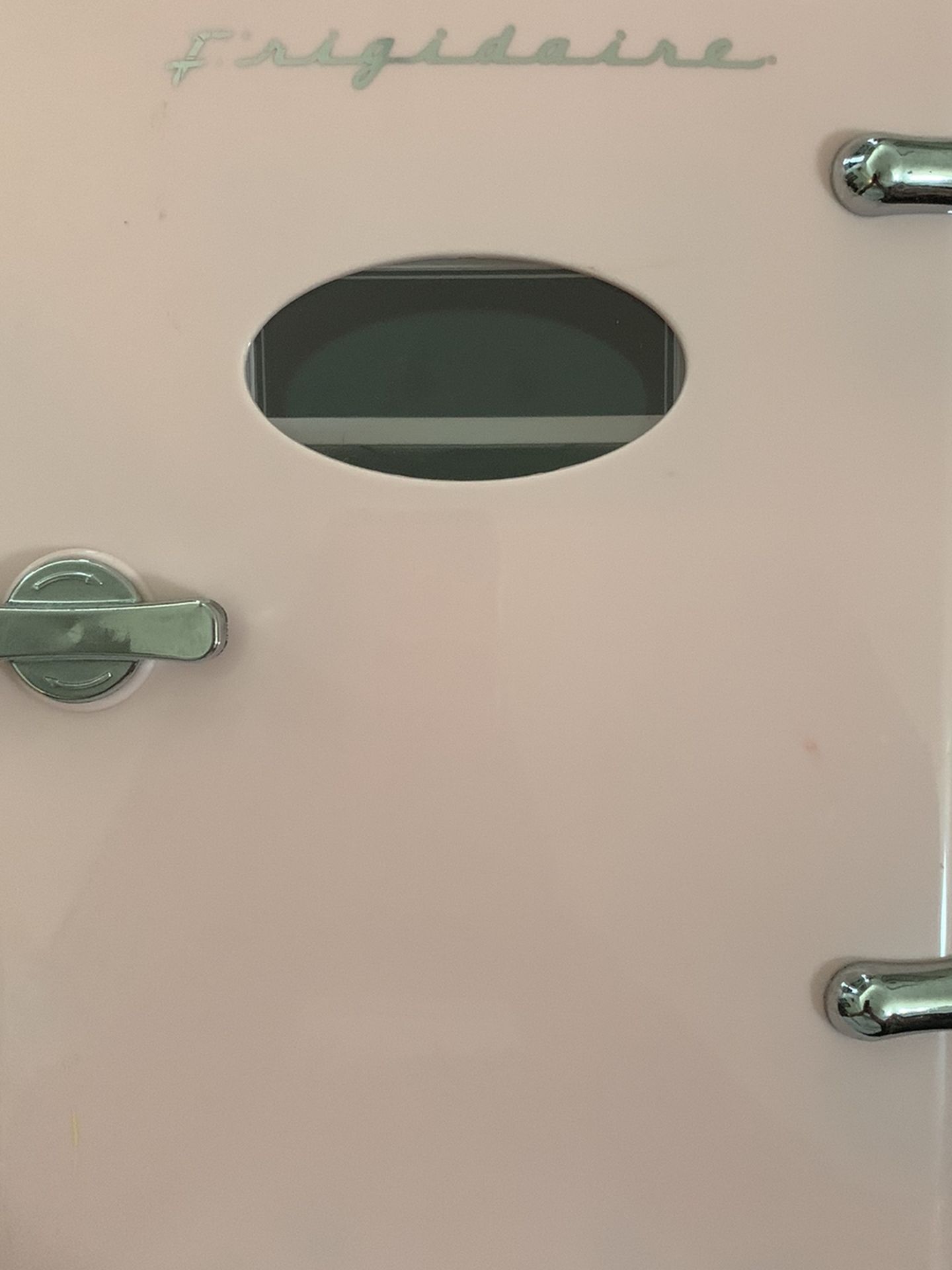 Frigidaire Mini Fridge