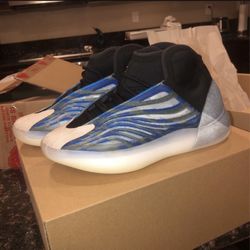 Yeezy x Adidas qntm bsktbl size 5.5 below retail price $150 