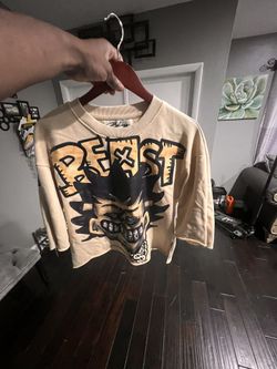 Cropped Graphic Shirt