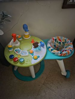 Baby walk around activity table
