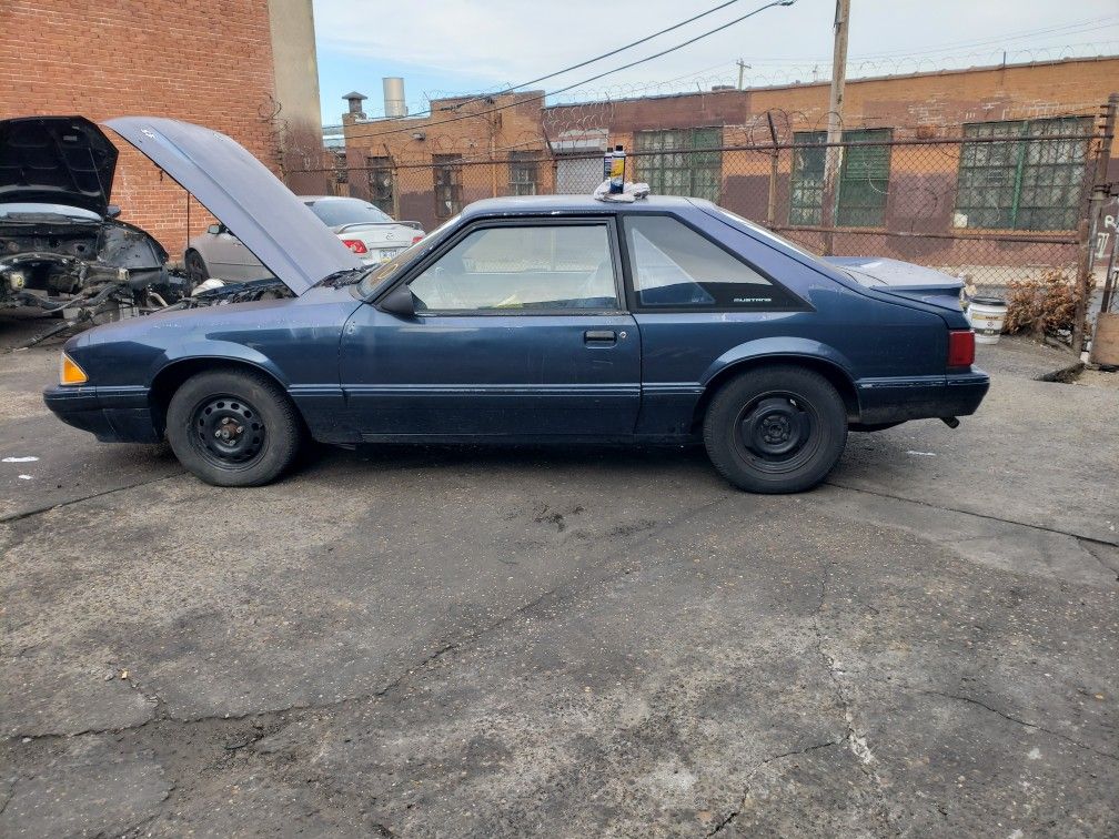 1989 Ford Mustang