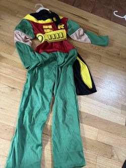 Robin Costume Boys Size 7 With Mask And Cape